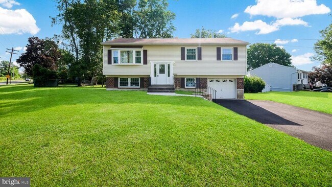 Building Photo - 338 Natale Ln