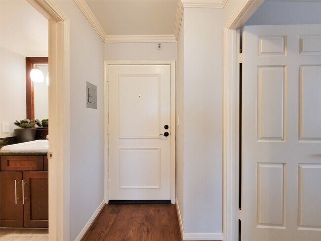 Building Photo - 3525 Sage Rd