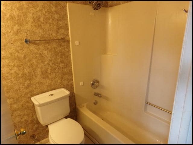 Building Photo - 39 Oak Forest Loop