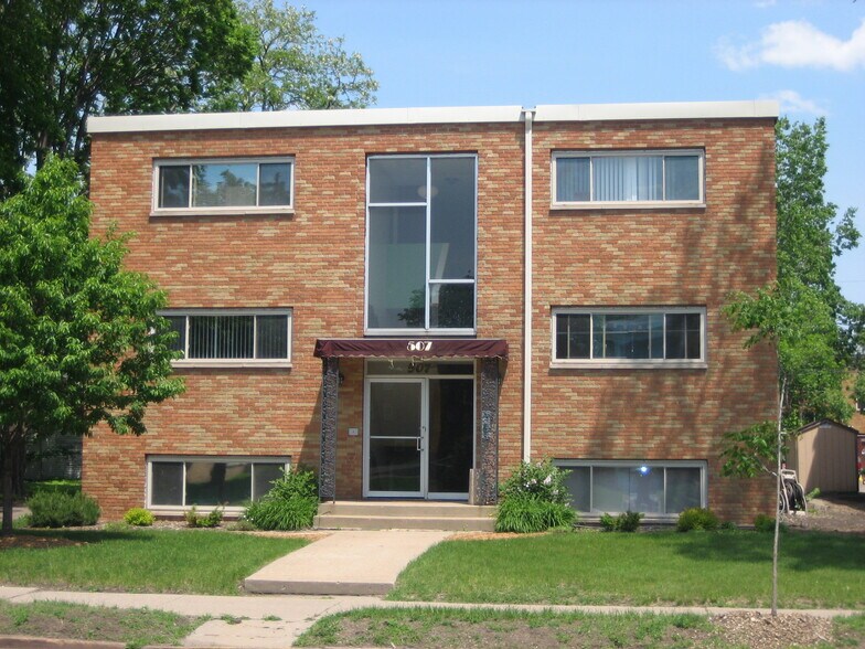 Building Photo - 507 4th St SE