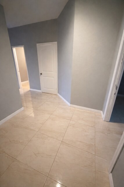 Building Photo - 1040 NW 33rd Ct