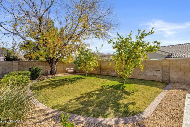 Building Photo - 5431 E Shea Blvd