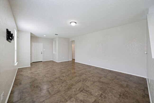 Building Photo - 2419 Sundrop Bay