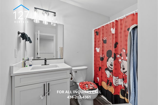 Building Photo - 3BR/2.5BA Townhome in Rustburg – Modern Am...
