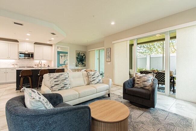 Building Photo - Luxury Naples 2-Bed Home Minutes to Downtown & Beaches | Resort-Style Amenities