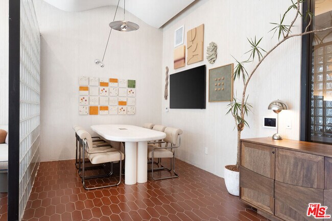 Building Photo - 7617 Santa Monica Blvd