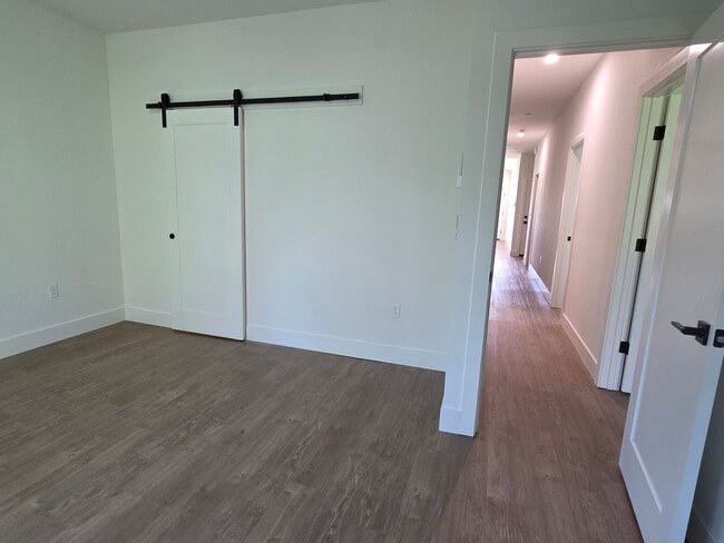 Building Photo - Brand New Build on Old Alturas - ALL Electric with City of Redding Solar!