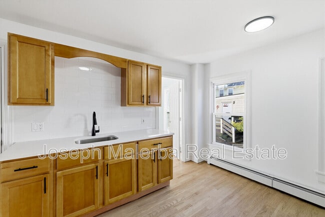 Building Photo - 159 Connecticut Ave