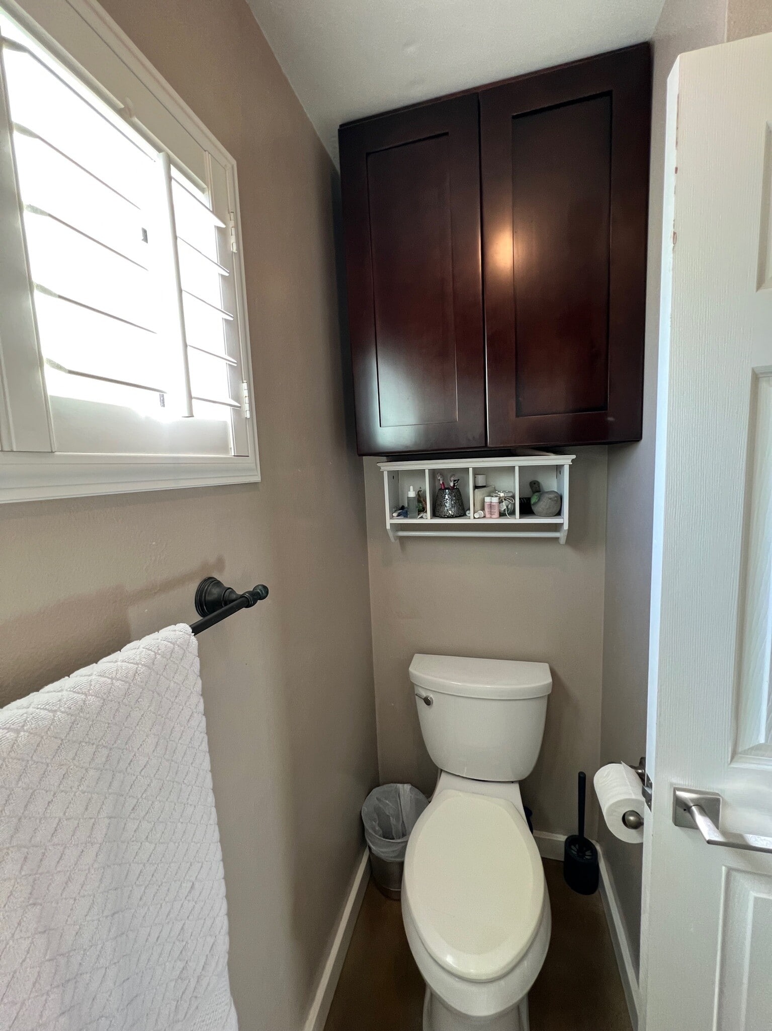 Guest Bath - 333 Newport Ave