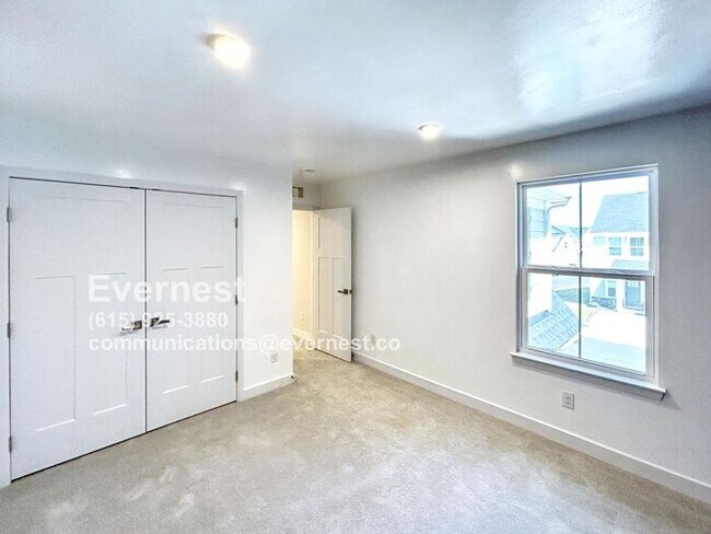 Building Photo - 4-Bedroom, 2.5-Bath Home with Convenient A...