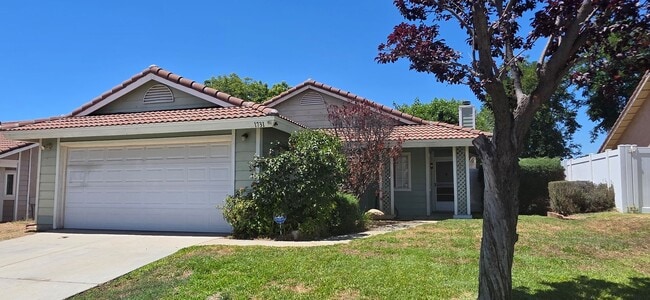 Primary Photo - Two Bedroom, Two Bathroom Home in Beaumont!