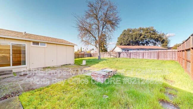 Building Photo - 1139 St Anthony Ln