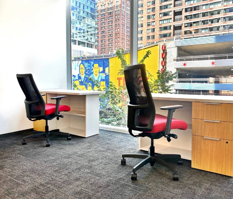 Building Photo - 250 E Illinois St