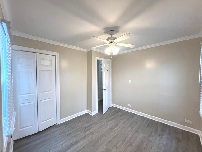 Building Photo - 206 Raupp Blvd