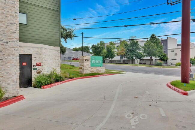 Building Photo - 4802 S Congress Ave