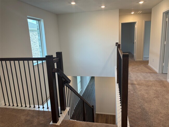 Building Photo - 4821 Vida Vis Dr