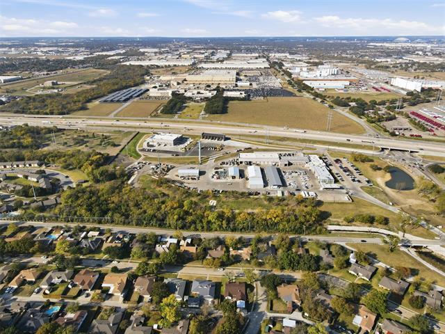 Building Photo - 1901 Wellington Dr