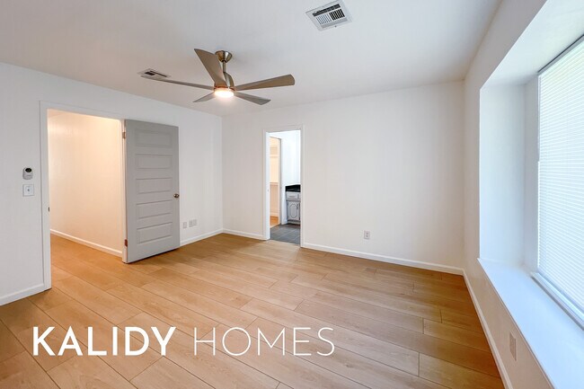 Building Photo - 3501 Baird Dr