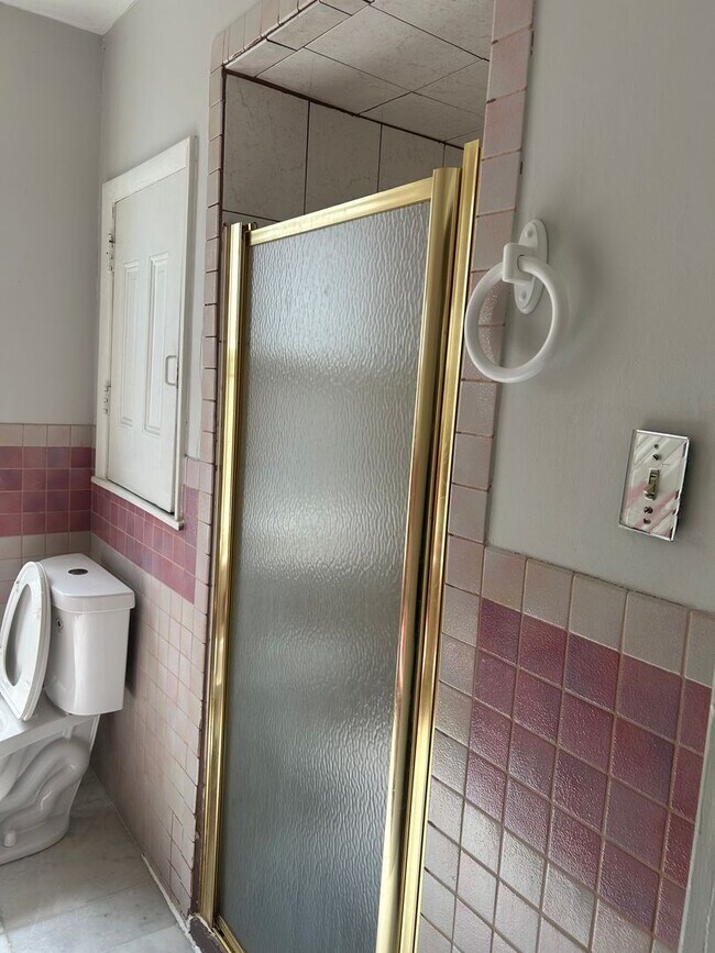 Building Photo - 2405 N 17th St