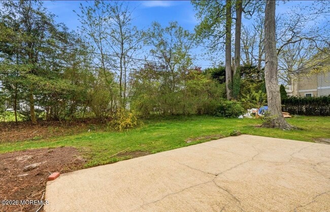 Building Photo - 600 N Edgemere Dr