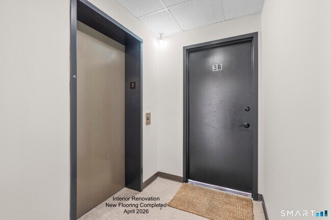 Building Photo - 937 Post Rd