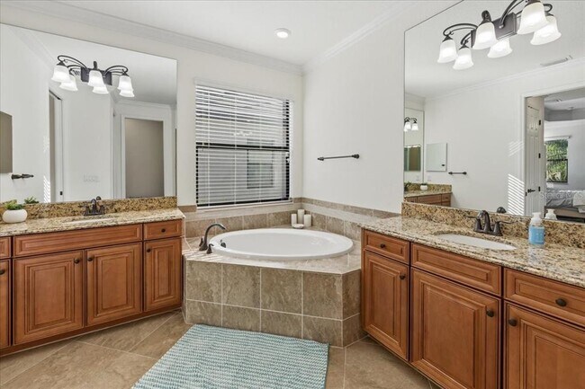 Building Photo - 16717 Bwana Pl