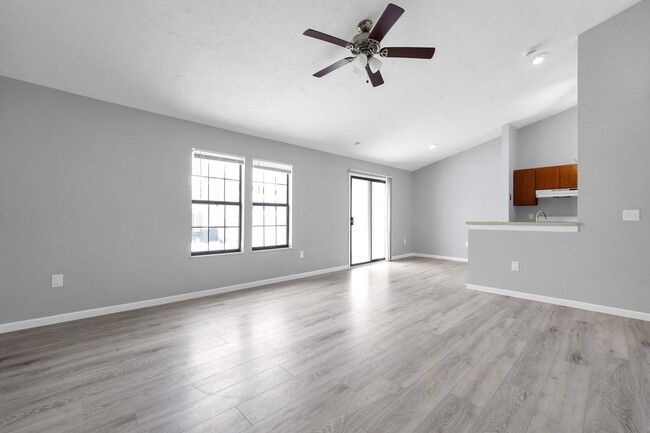 Building Photo - Stylish 2-Bedroom Condo with Vaulted Ceili...