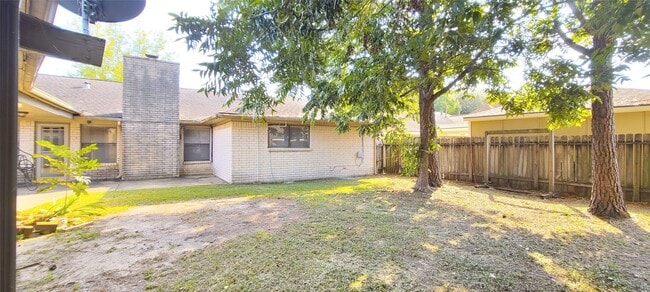 Building Photo - 14814 Earlswood Dr
