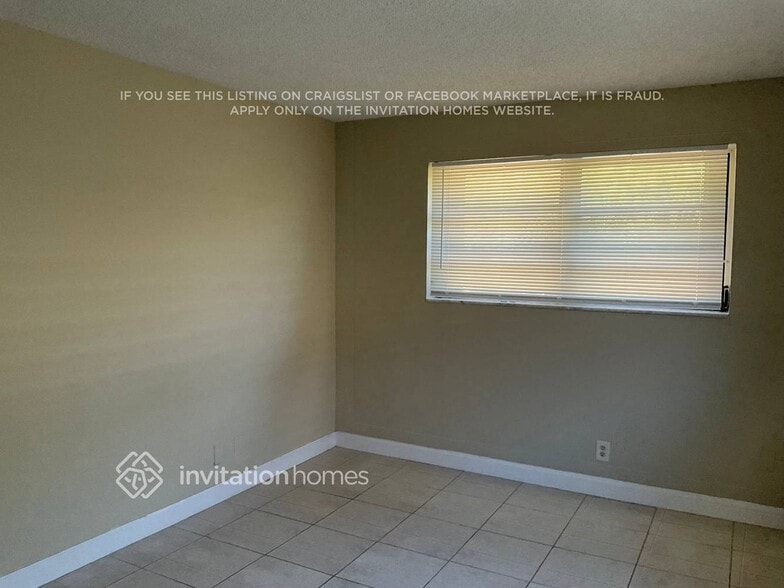 Building Photo - 946 Johnson St