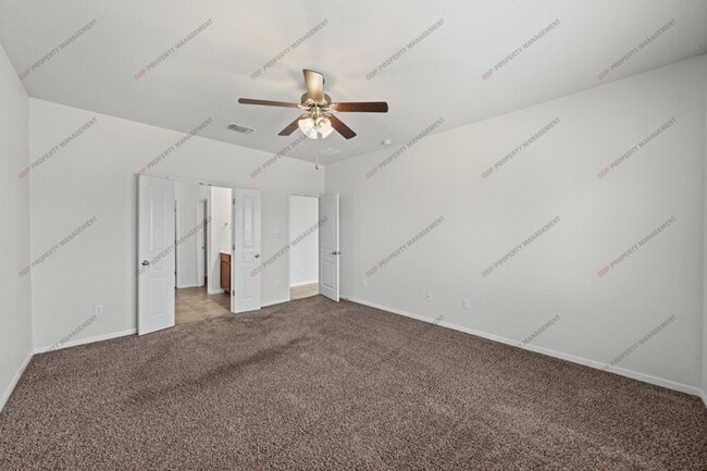Building Photo - 516 Cross Dr.
