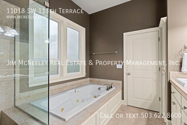 Building Photo - 11018 SW 113th Terrace