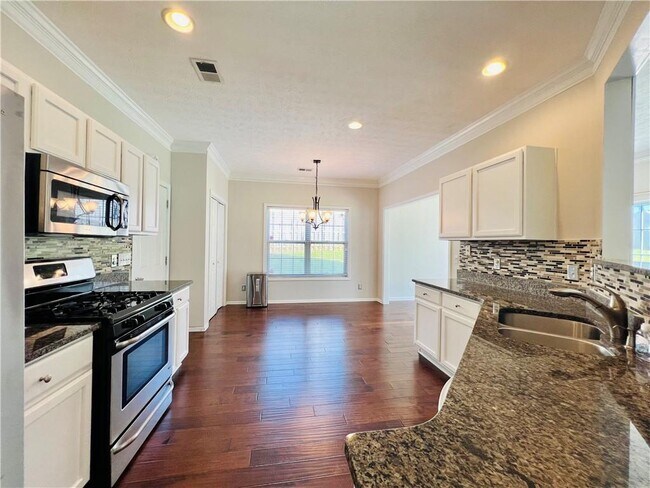 Building Photo - 156 Weatherstone Dr