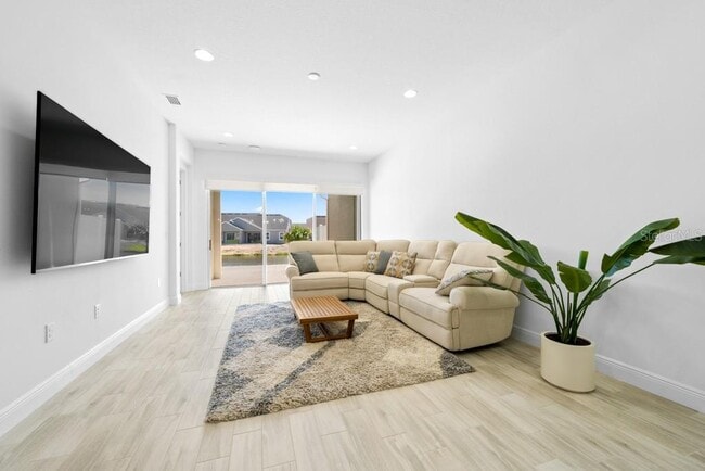 Building Photo - 8118 Tethys Ct