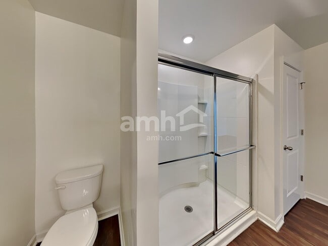 Building Photo - 4394 Kendrick Cir