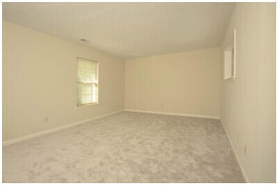 Building Photo - 71 Forest Hill Dr