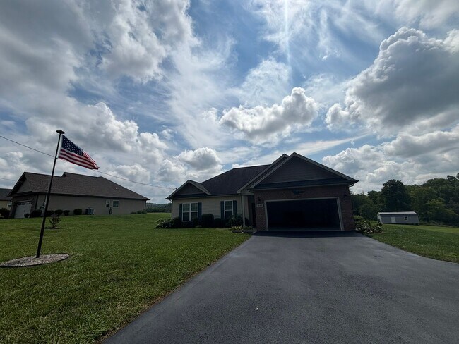 Primary Photo - Charming 3 bedroom/2 Bath home in Jonesbor...