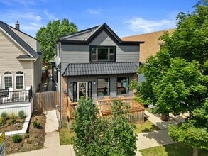 Building Photo - 3149 S Howell Ave