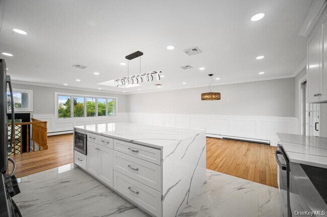 Building Photo - 1 Saratoga St