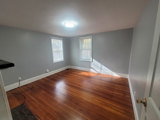 Building Photo - 237 Colburn St