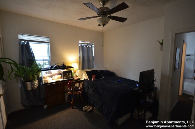 Building Photo - 26 Haskell St