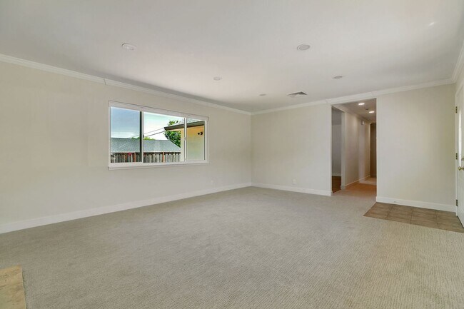Building Photo - Move-In Ready Cambrian Gem – New Appliance...