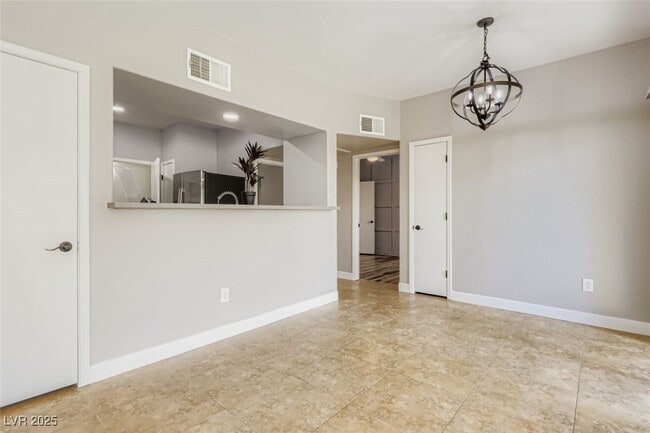 Building Photo - 45 Maleena Mesa St
