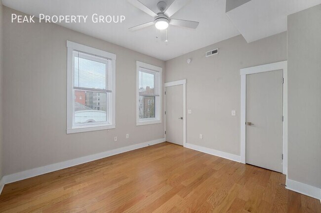 Building Photo - 412 E 13th St