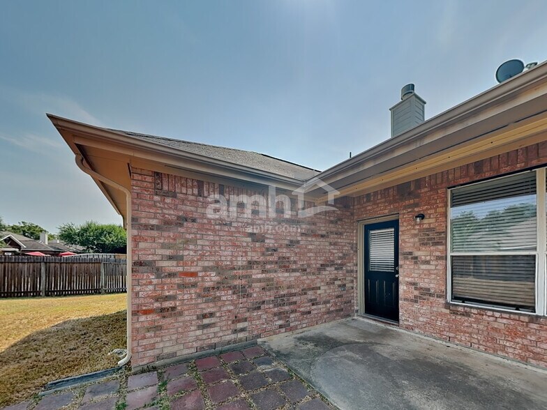 Building Photo - 12038 Lucky Meadow Dr