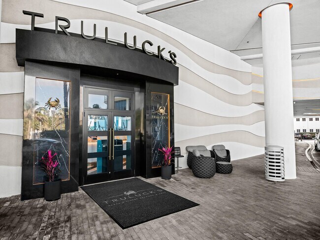 Building Photo - 701 N Fort Lauderdale Beach Blvd