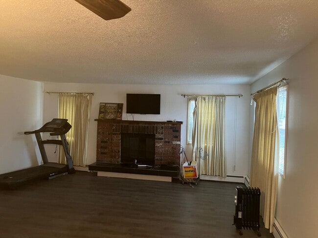 Building Photo - 521 Tyee Cir