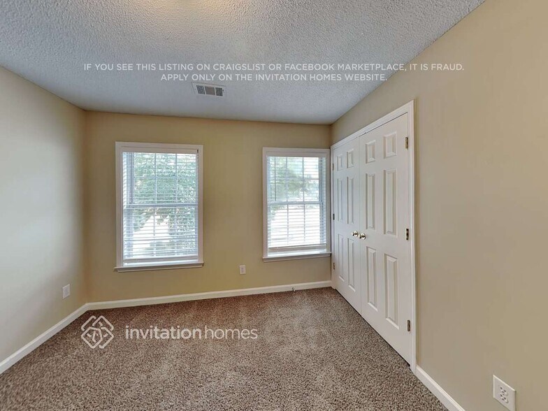 Building Photo - 2903 Cottesford Way SE