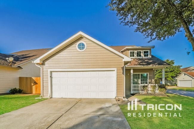 Building Photo - 21214 Peachvine Ln