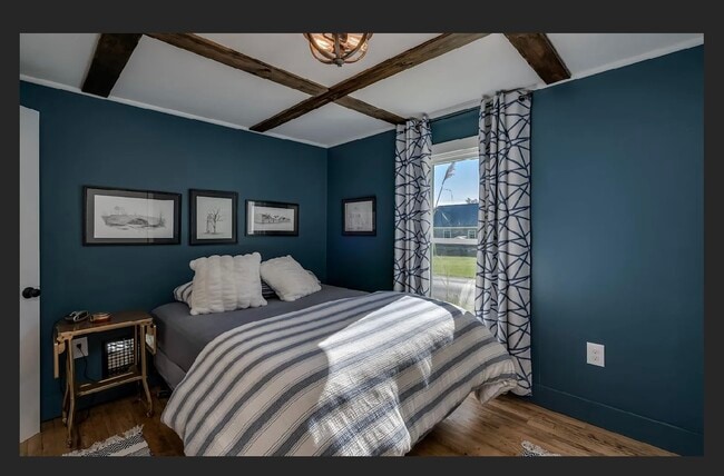 Building Photo - 14047 Military Rd