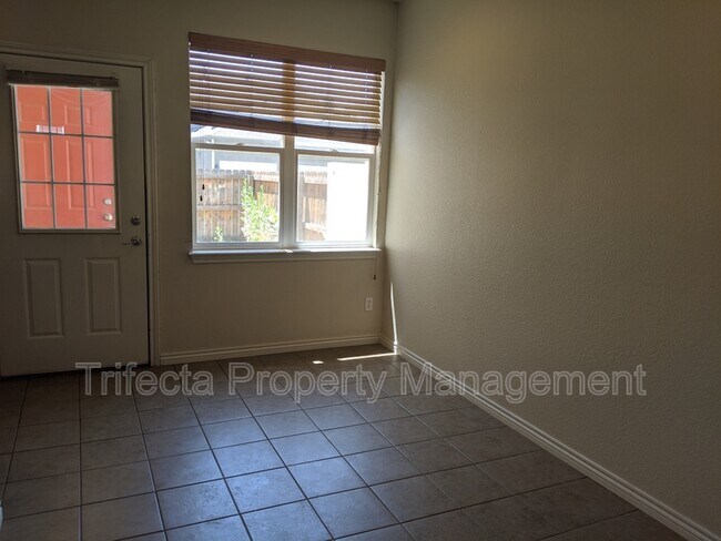 Building Photo - 5551 W 29th St